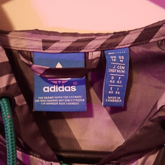 Adidas wind breaker - Picture 3 of 3